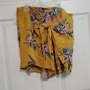 FTF Yellow shorts with floral print